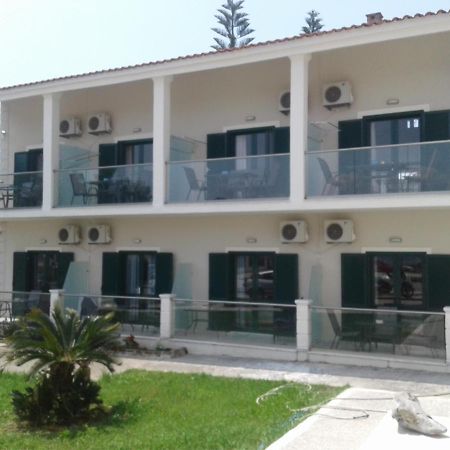 Umbrella Beach Apartments Kávos Exterior foto