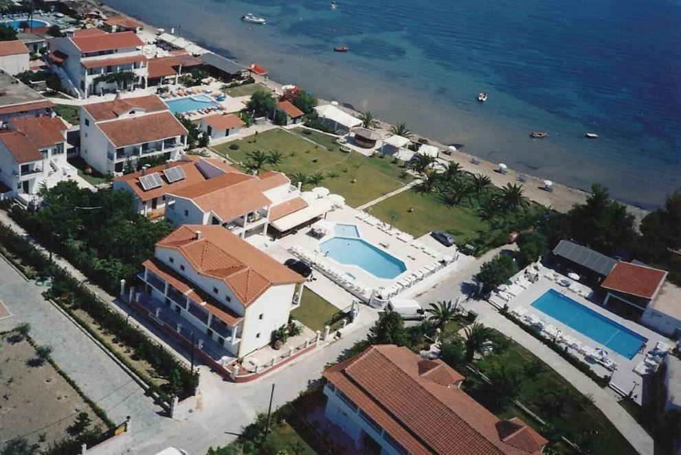 Umbrella Beach Apartments Kávos Exterior foto