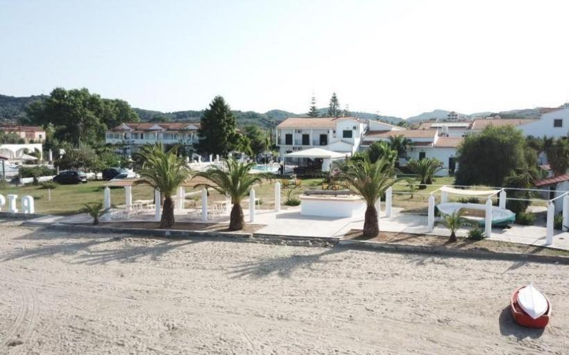 Umbrella Beach Apartments Kávos Exterior foto