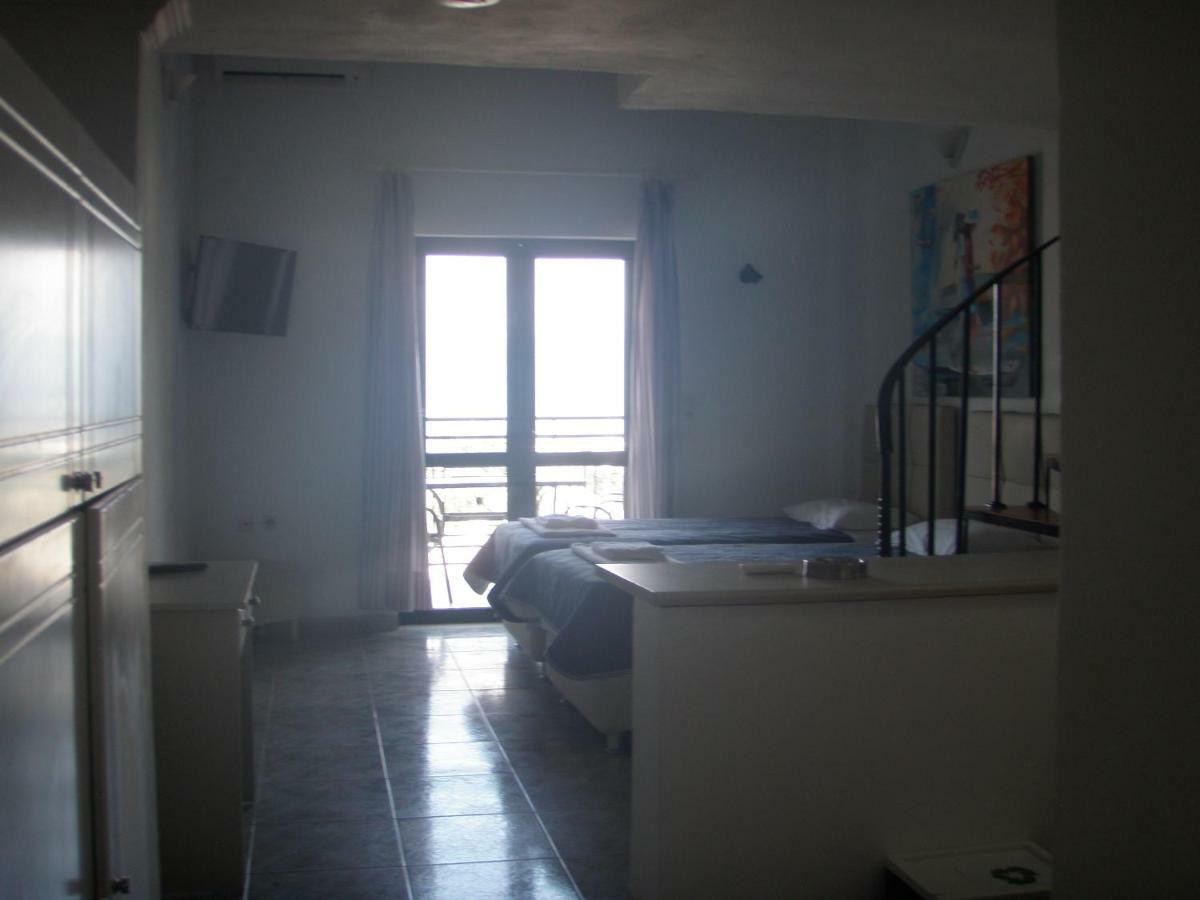 Umbrella Beach Apartments Kávos Exterior foto